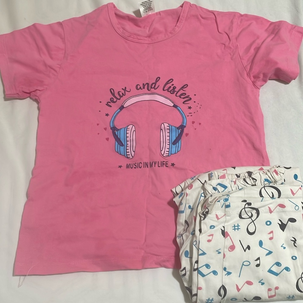 Music pajama set with hot pink top and white pants size medium from TOD and TEEN